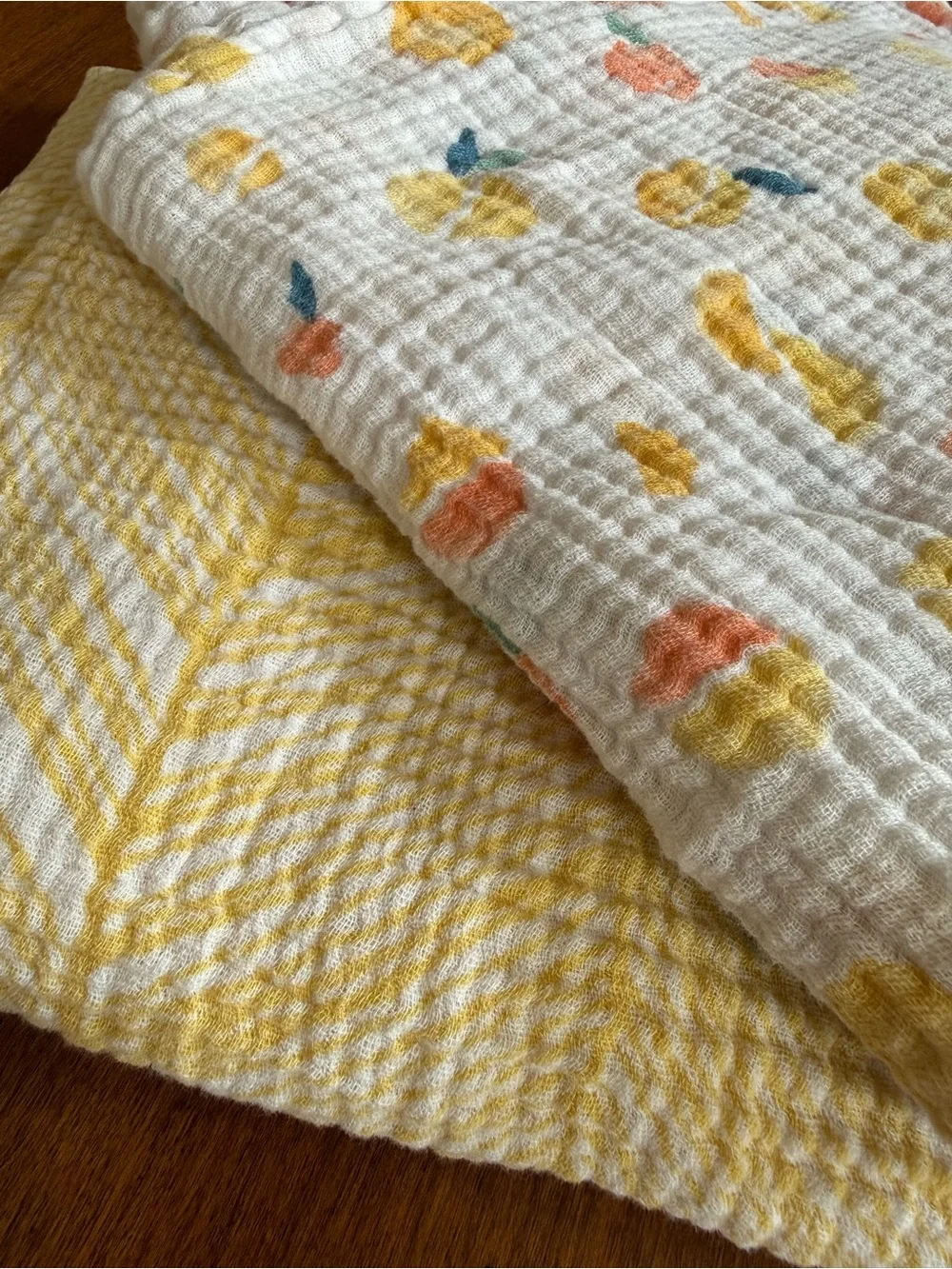 Set of 2 Aiden + Anais Cotton Muslin Baby Swaddle Blankets citrus lemon chevron